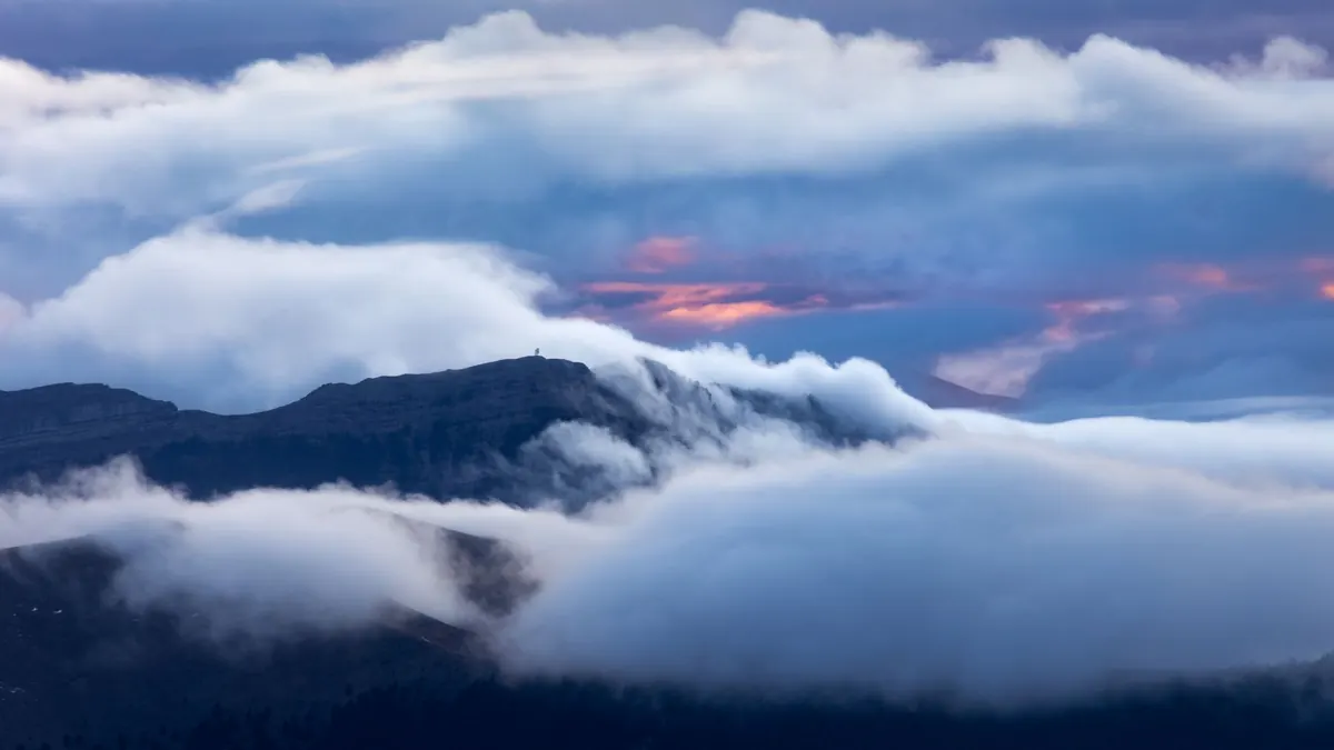Reading Cloud Formations: An Explainer for Landscape Journalers